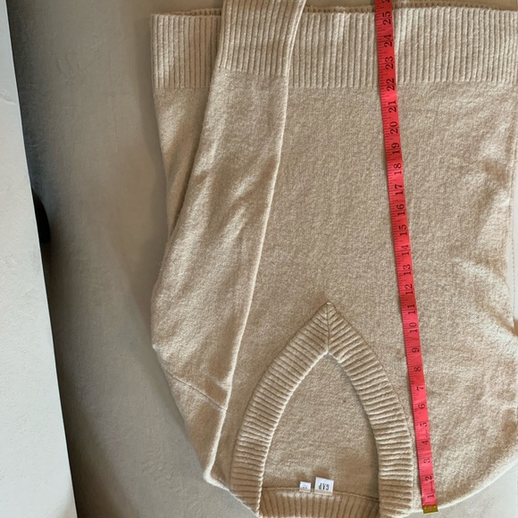 Gap oversized tan coloured boyfriend sweater - Picture 4 of 6